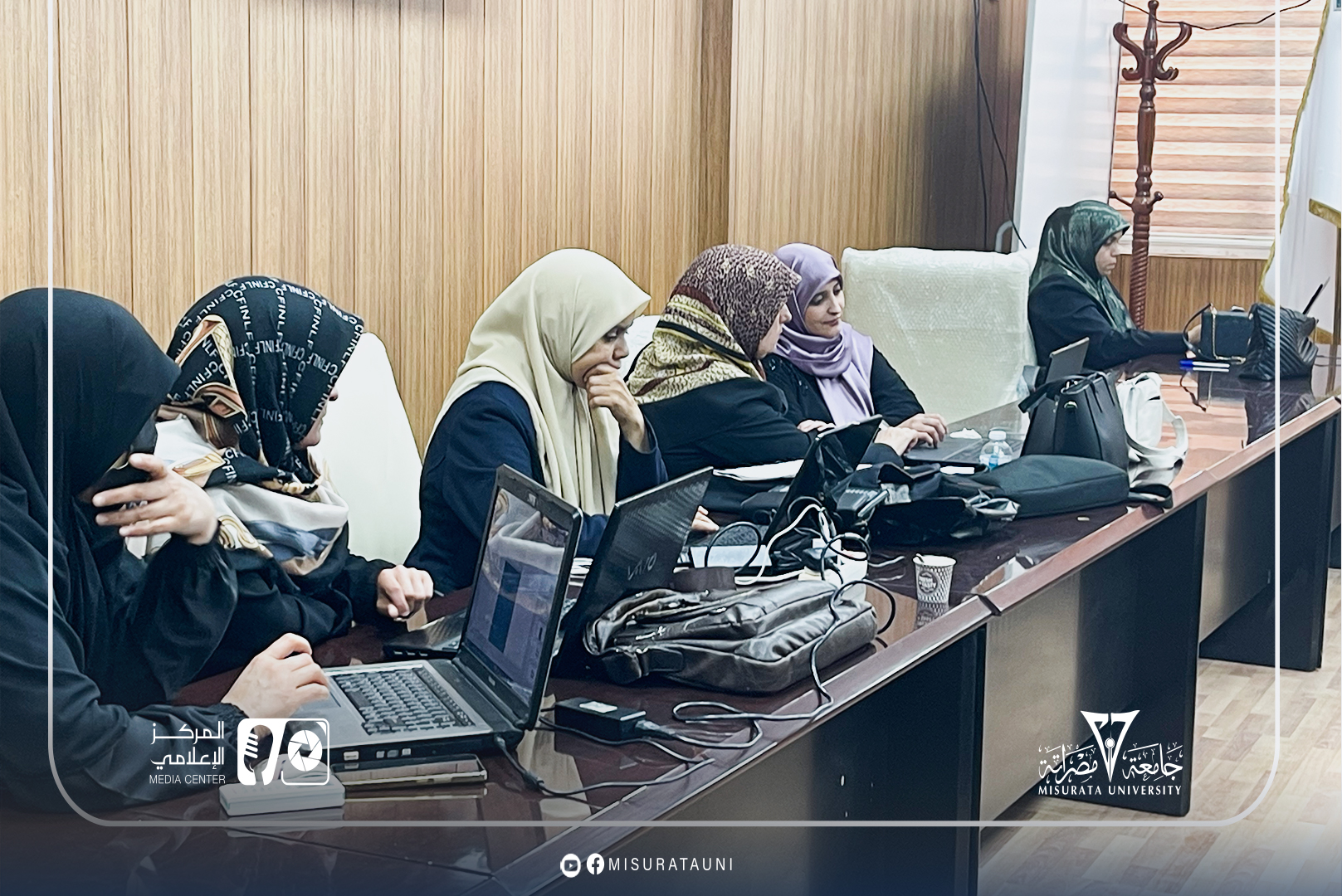 مركز التدريب وتطوير وتنمية الموارد البشرية بجامعة مصراتة يختتم دورة 