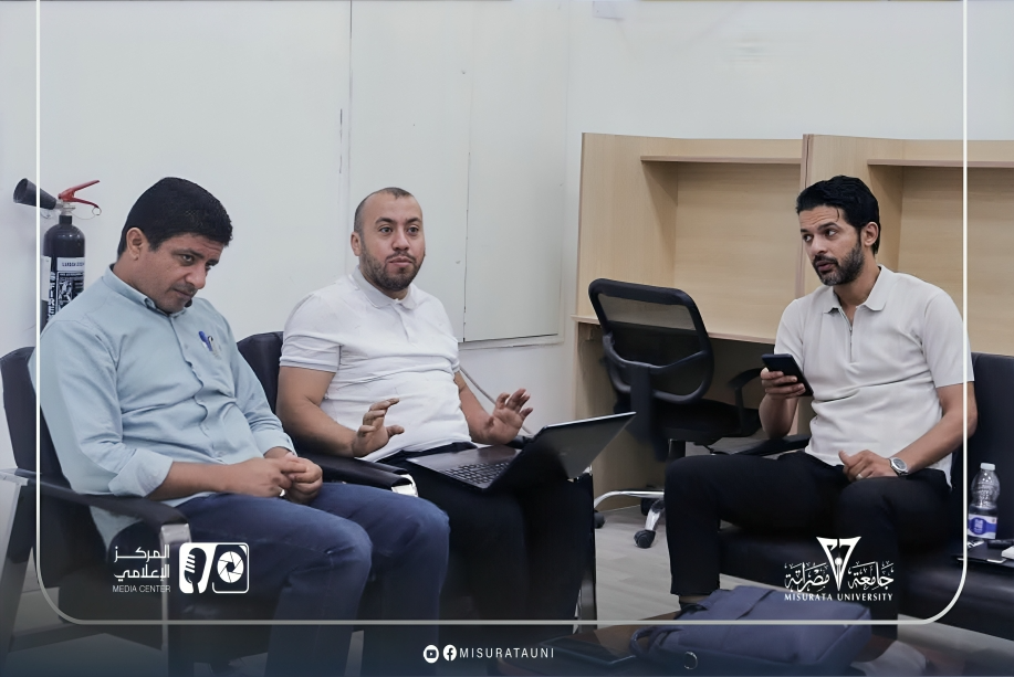 The Faculty of Law team qualifies for the finals of the Arab Human Rights Moot Court Competition.
width=